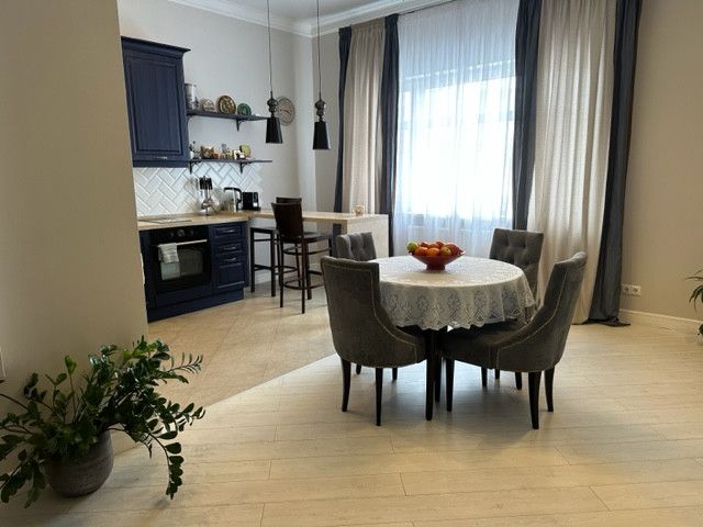 Продаётся 3-комнатная квартира, 90 м²