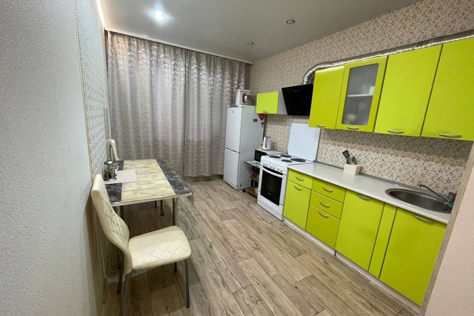 Сдаётся 2-комнатная квартира, 56 м²