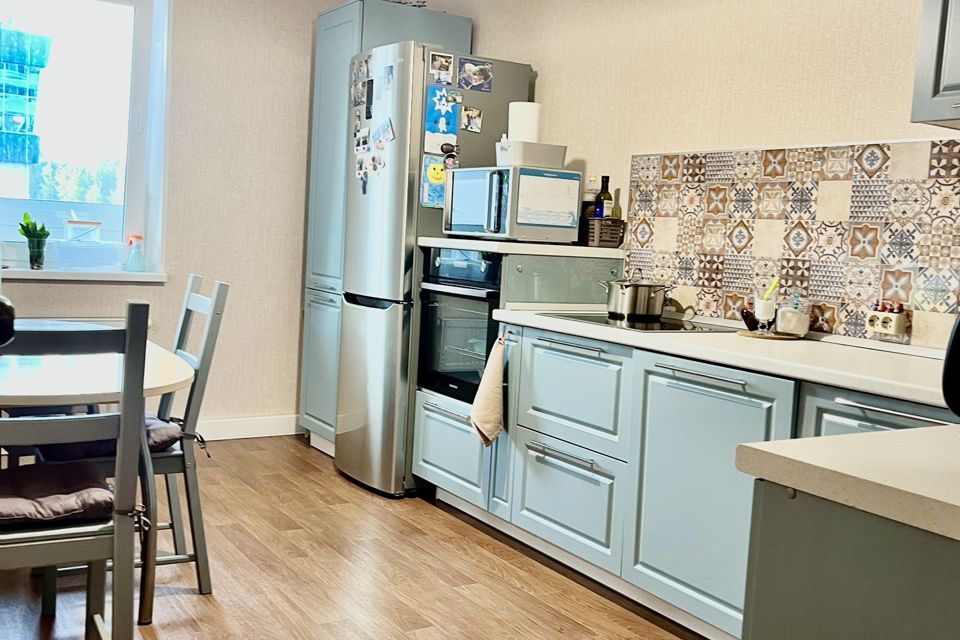 Продаётся 3-комнатная квартира, 90.2 м²