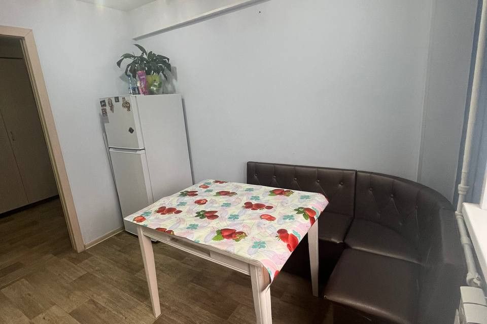 Продаётся 2-комнатная квартира, 49.7 м²