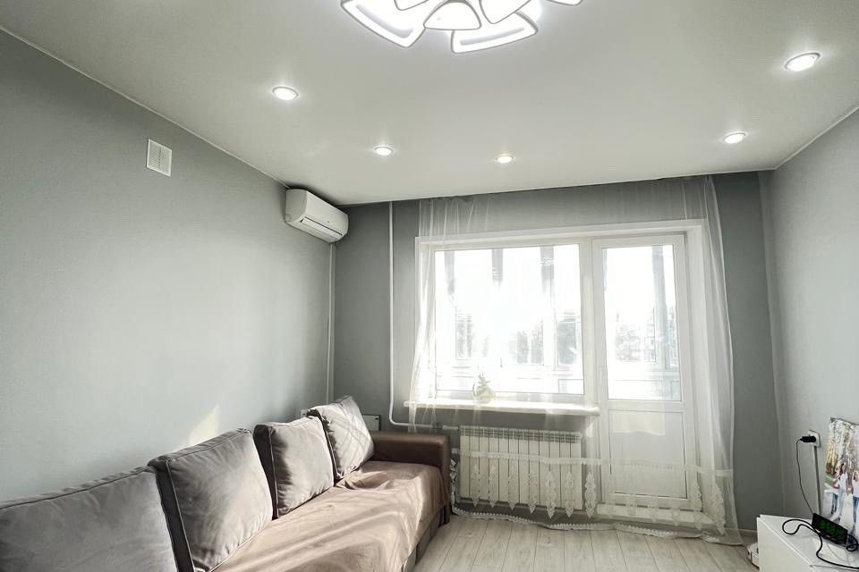 Продаётся 4-комнатная квартира, 74.3 м²