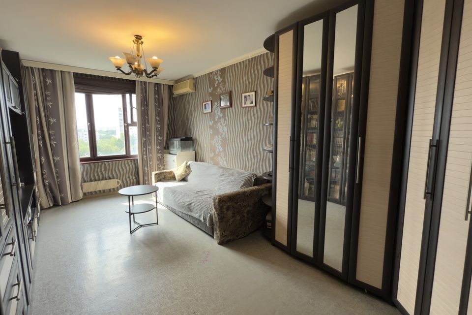 Продаётся 3-комнатная квартира, 59.4 м²