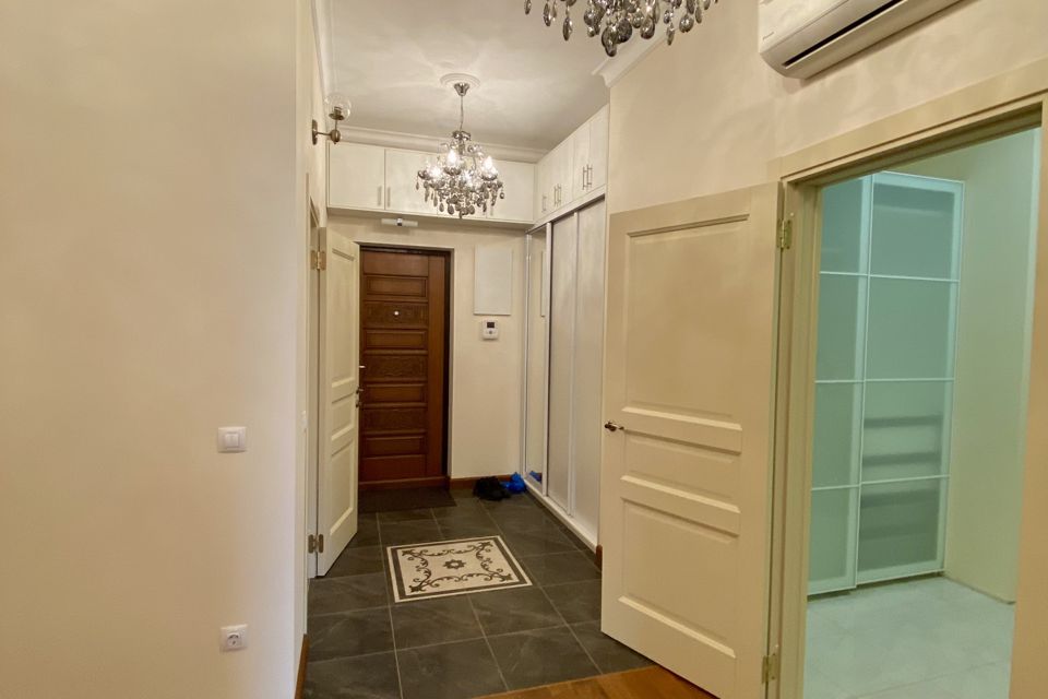 Продаётся 2-комнатная квартира, 63 м²