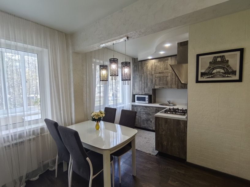 Продаётся 2-комнатная квартира, 58.4 м²