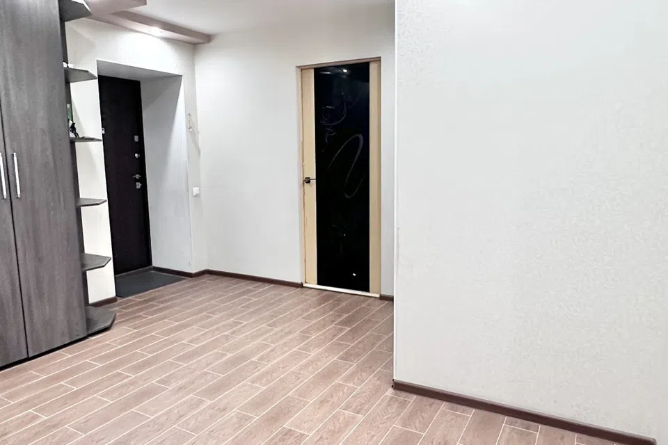 Продаётся 3-комнатная квартира, 97 м²