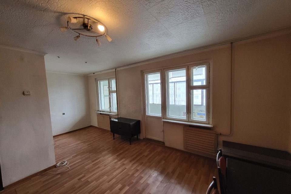Продаётся 1-комнатная квартира, 42 м²