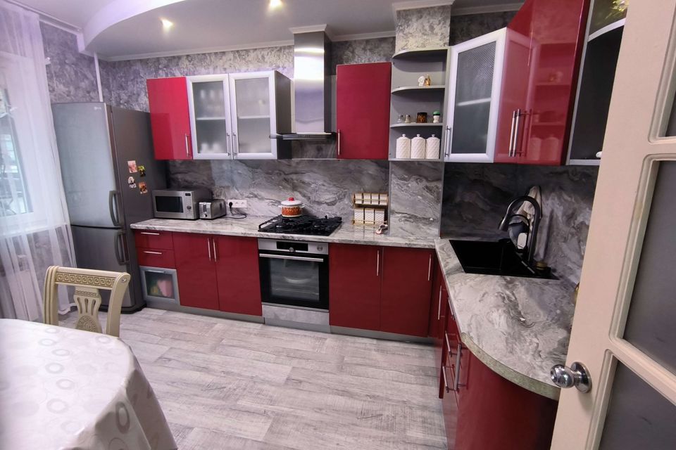 Продаётся 3-комнатная квартира, 72.2 м²