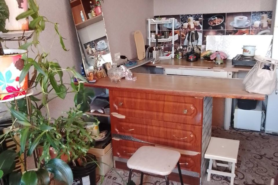 Продаётся комната в 1-комн. квартире, 17.4 м²