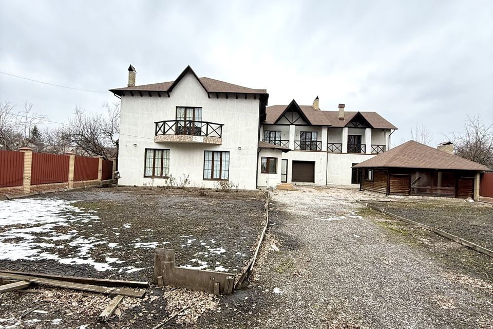 Продаётся 2-этажный дом, 426 м²
