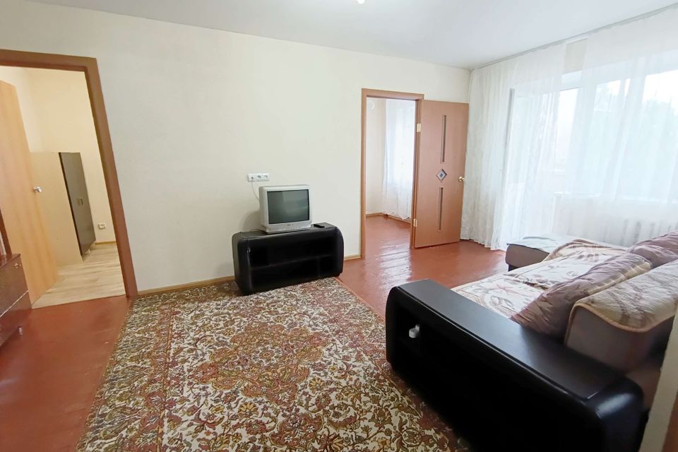 Продаётся 2-комнатная квартира, 42.3 м²