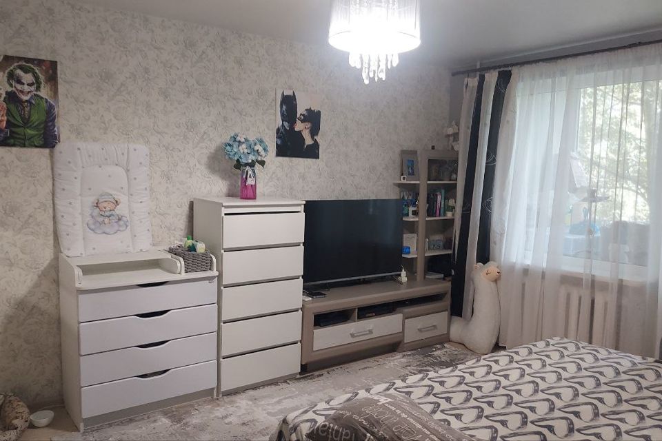 Продаётся 1-комнатная квартира, 33 м²