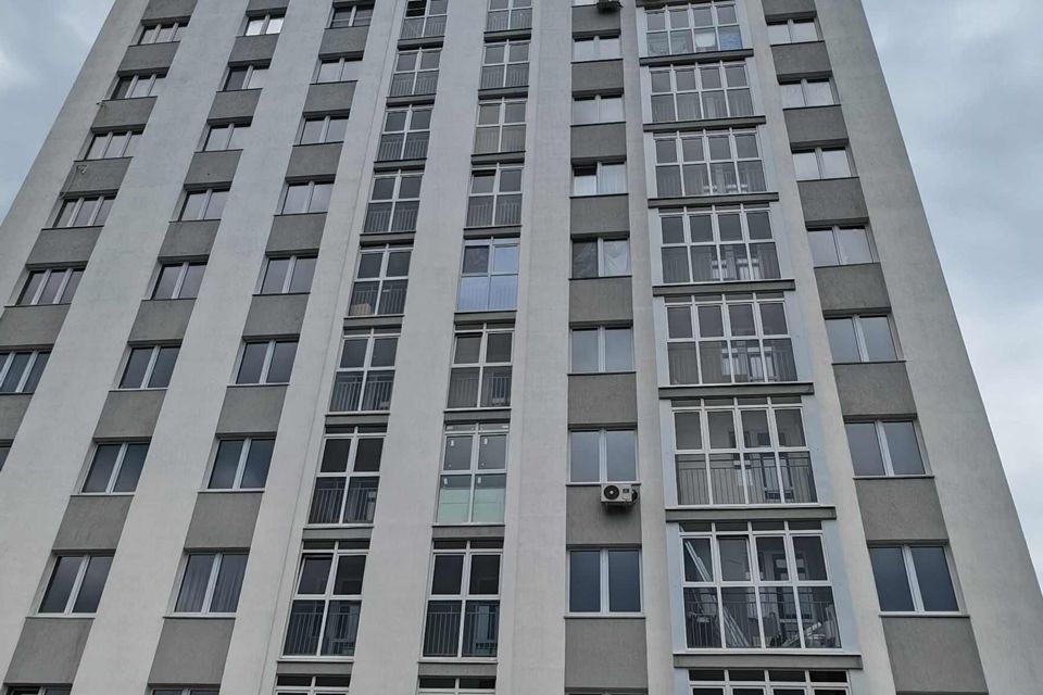 Продаётся 1-комнатная квартира, 37.4 м²
