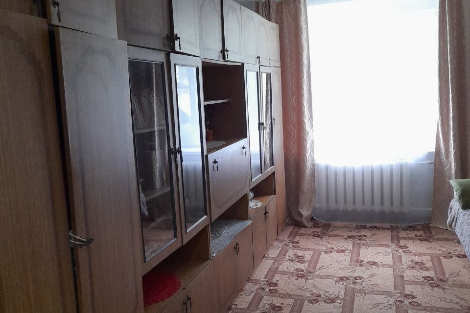Продаётся 2-комнатная квартира, 42.8 м²