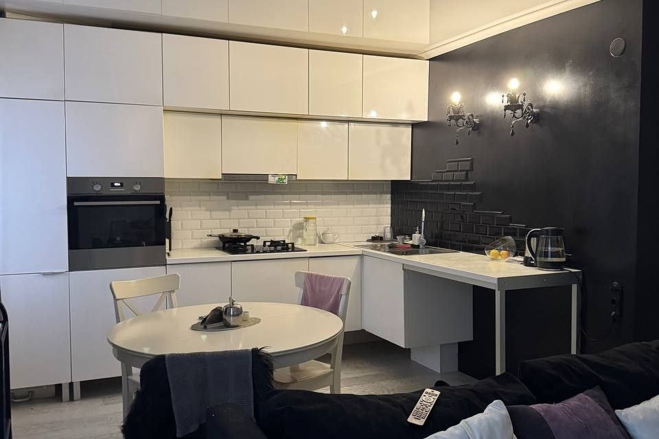 Продаётся 3-комнатная квартира, 65.9 м²