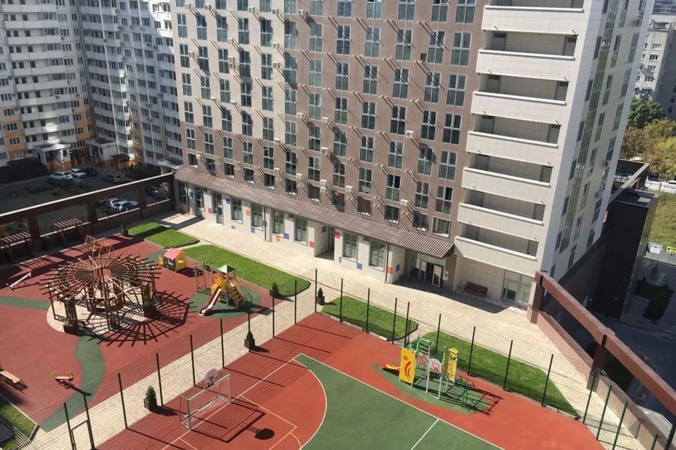 Продаётся 1-комнатная квартира, 41.2 м²