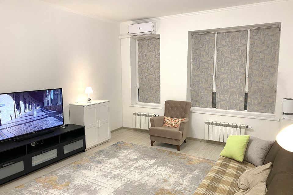 Продаётся 1-комнатная квартира, 43.6 м²