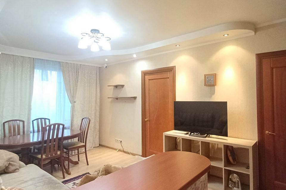 Продаётся 4-комнатная квартира, 64 м²
