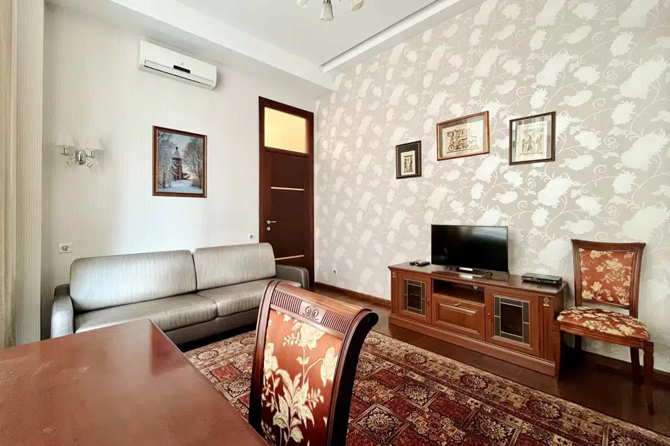 Продаётся 2-комнатная квартира, 58.2 м²