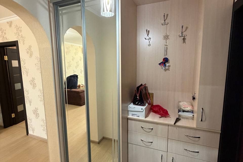 Продаётся 4-комнатная квартира, 85 м²