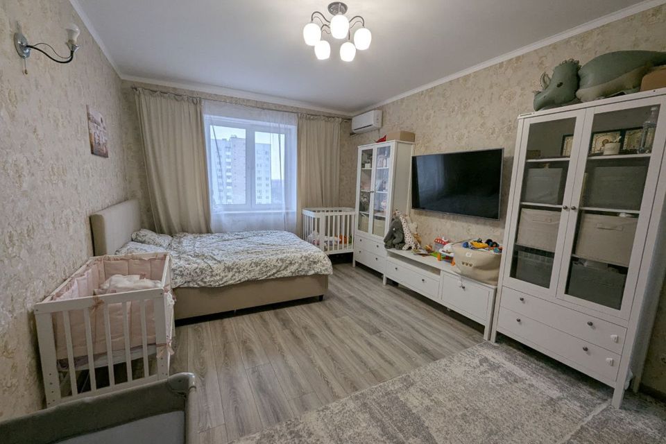 Продаётся 1-комнатная квартира, 42.17 м²