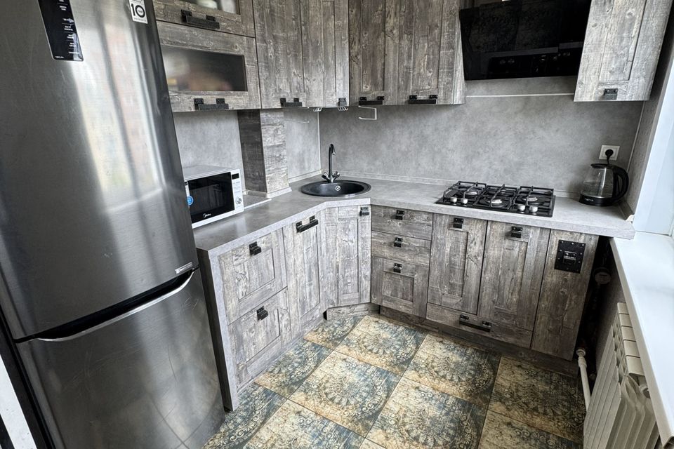 Продаётся 3-комнатная квартира, 57.2 м²