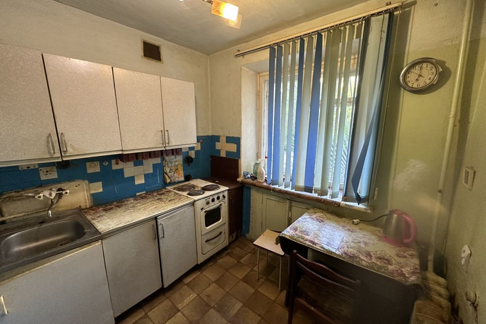 Продаётся 3-комнатная квартира, 56 м²