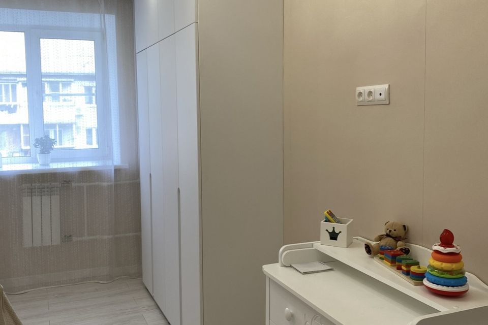 Продаётся 3-комнатная квартира, 58.2 м²