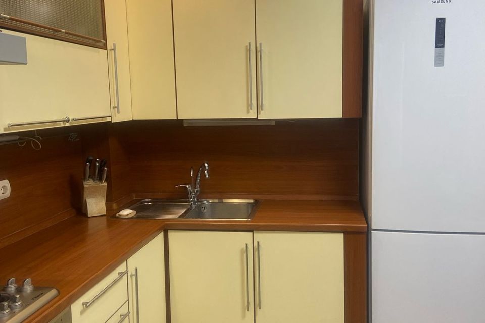 Продаётся 3-комнатная квартира, 75.5 м²