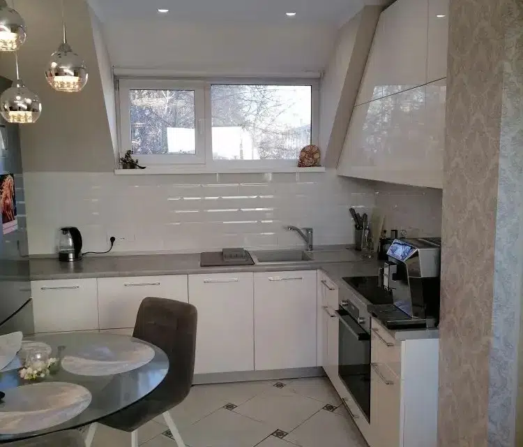 Продаётся 3-этажный дом, 216.4 м²