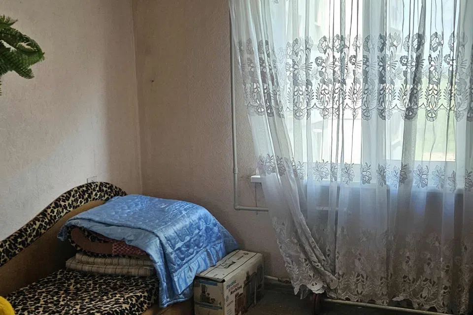 Продаётся 4-комнатная квартира, 82 м²