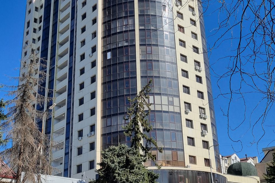 Продаётся 1-комнатная квартира, 62 м²