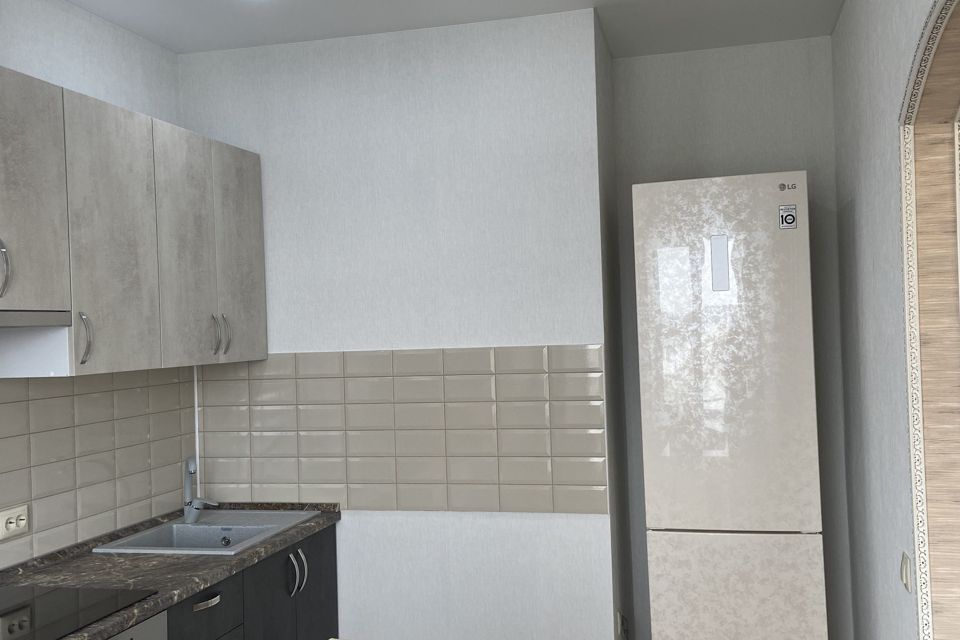 Продаётся 2-комнатная квартира, 43.8 м²