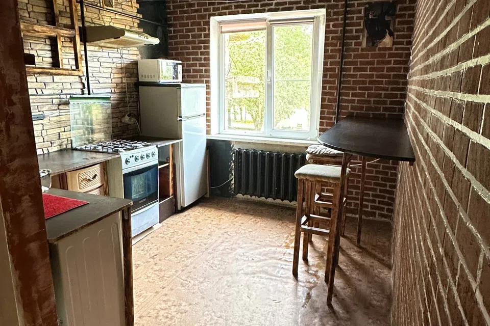 Продаётся 3-комнатная квартира, 691 м²