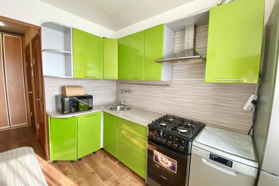 Продаётся 3-комнатная квартира, 57 м²