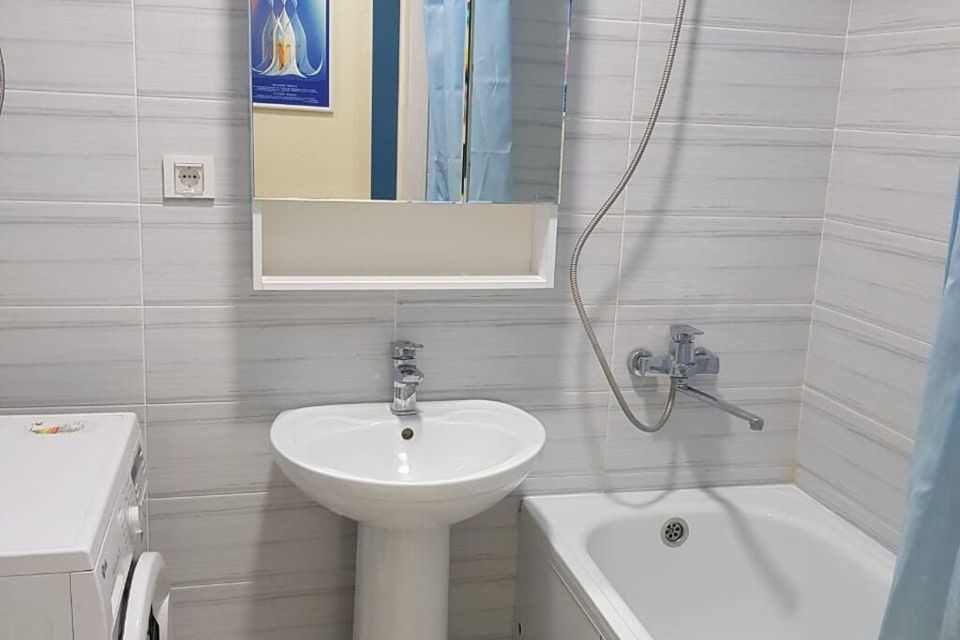 Продаётся 1-комнатная квартира, 41.2 м²