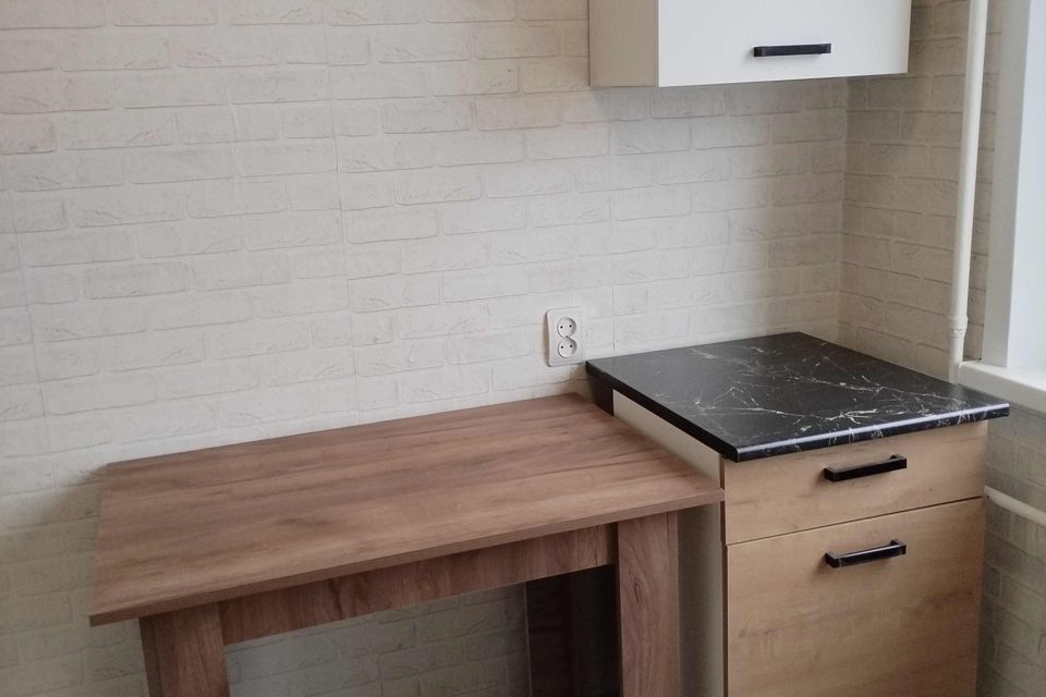 Сдаётся 3-комнатная квартира, 46.9 м²