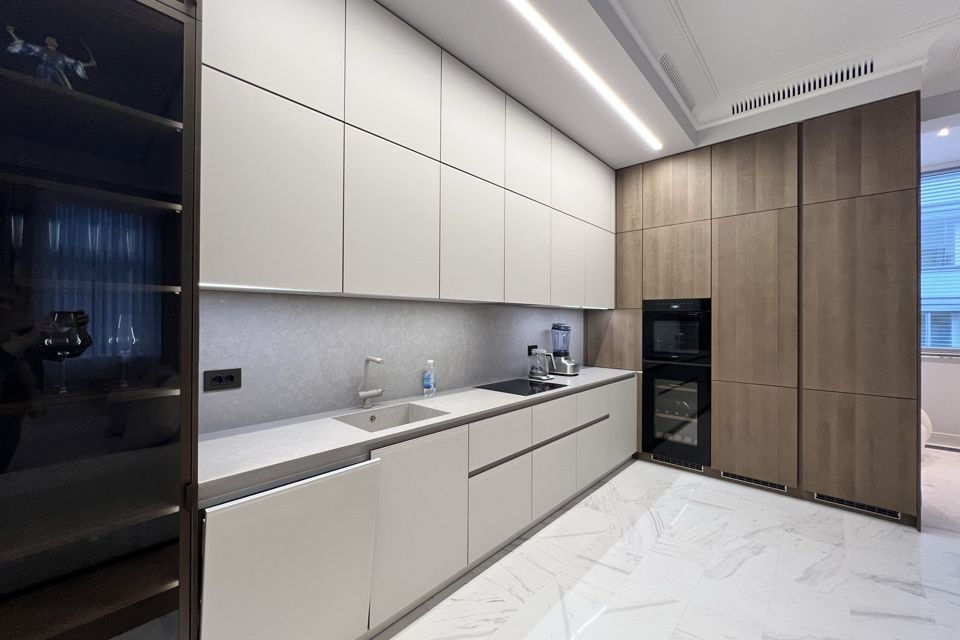 Продаётся 4-комнатная квартира, 134.6 м²