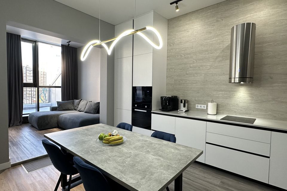 Продаётся 2-комнатная квартира, 90 м²