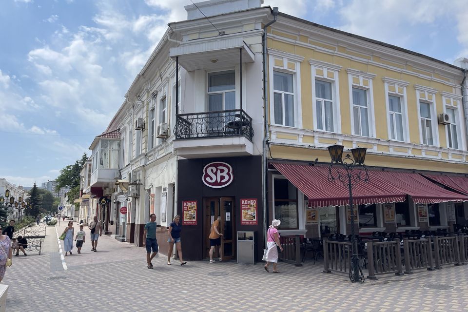 Продаётся 4-комнатная квартира, 110.3 м²