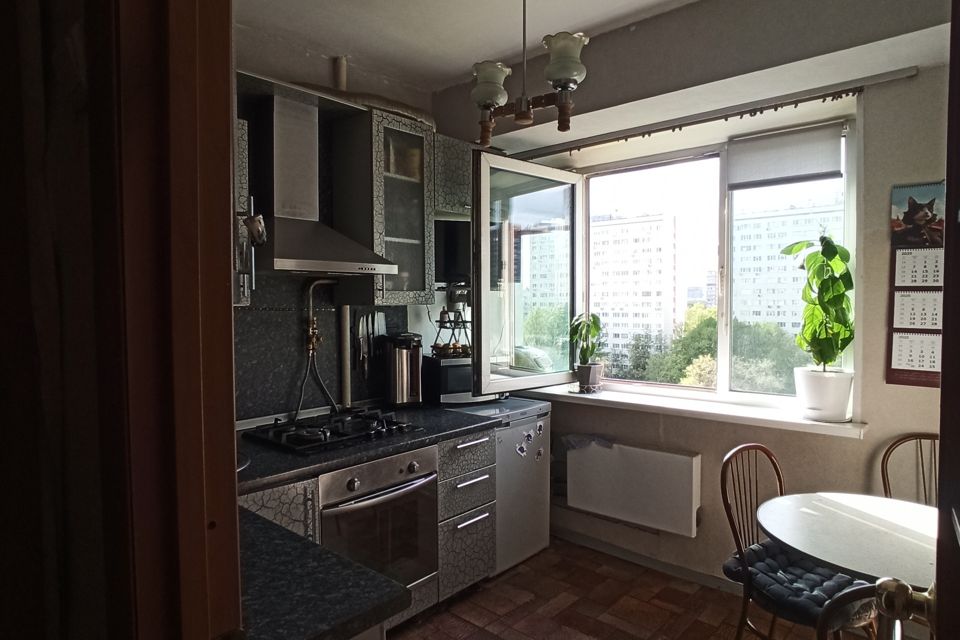 Продаётся 4-комнатная квартира, 70 м²