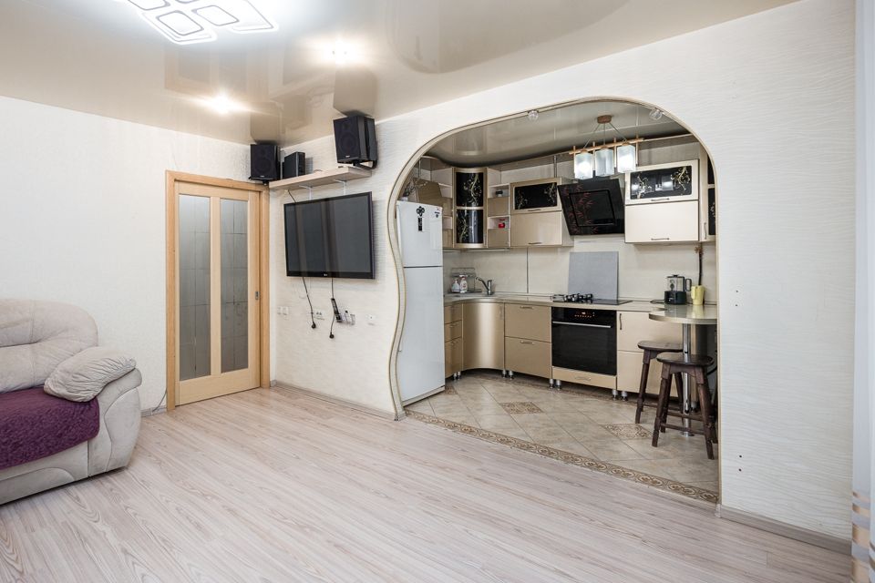 Продаётся 3-комнатная квартира, 58.5 м²