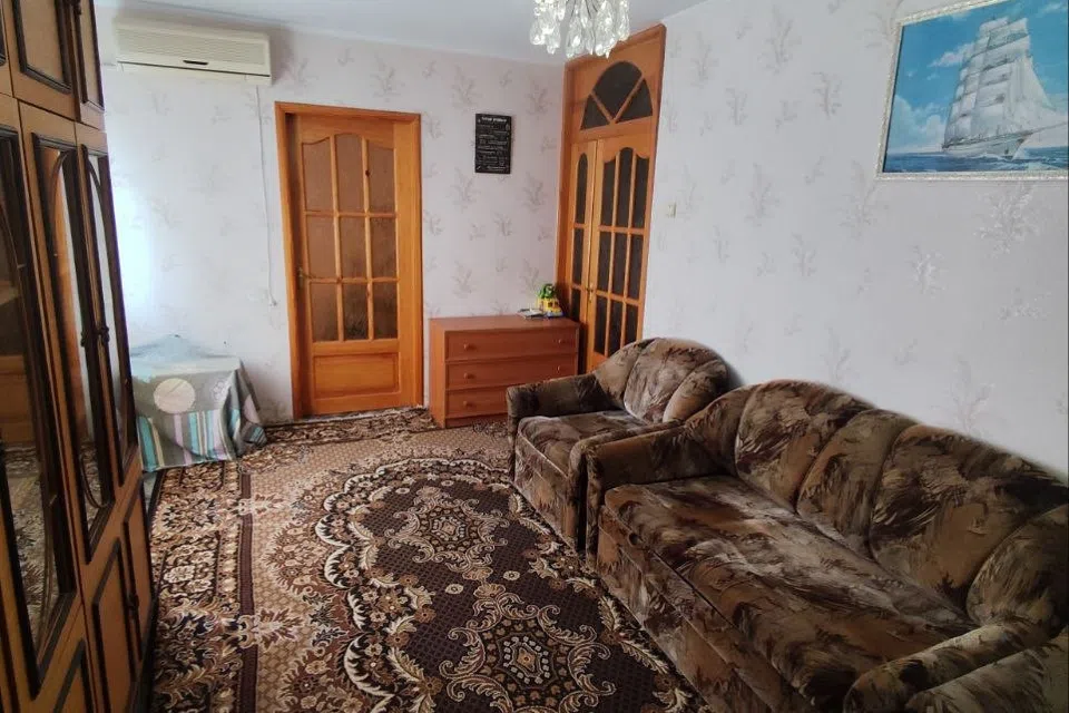 Продаётся 3-комнатная квартира, 56.6 м²