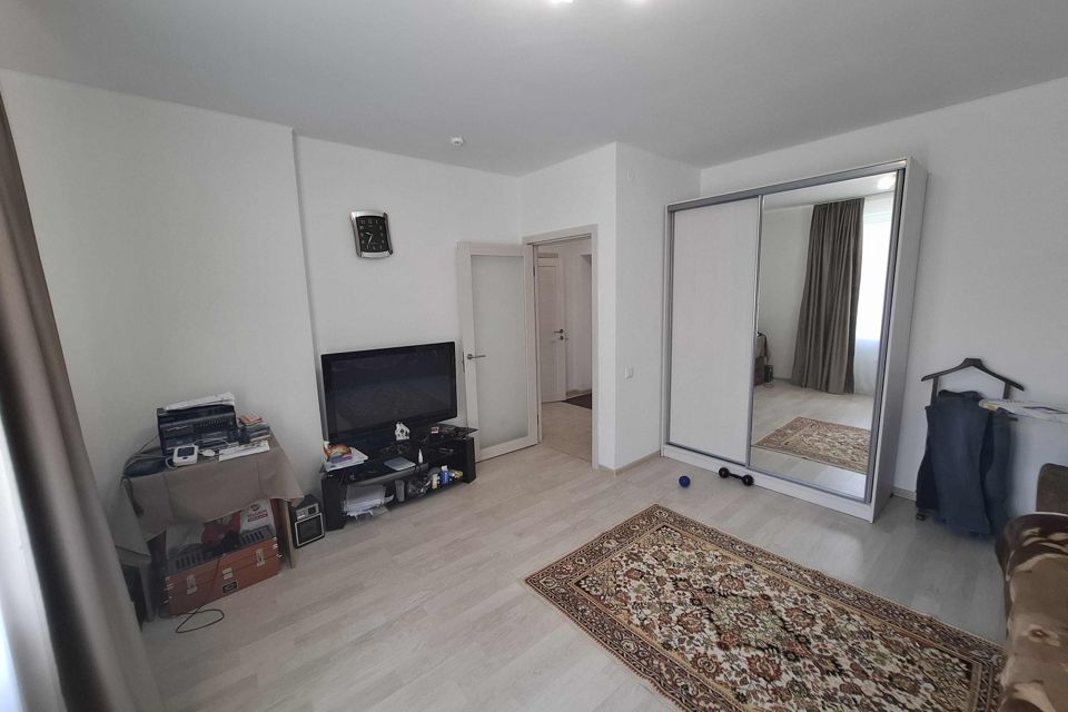 Продаётся 1-комнатная квартира, 37.9 м²