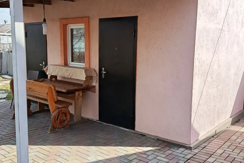 Продаётся часть дома