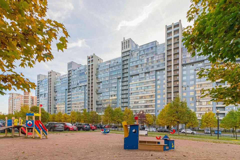 Продаётся 3-комнатная квартира, 92.4 м²