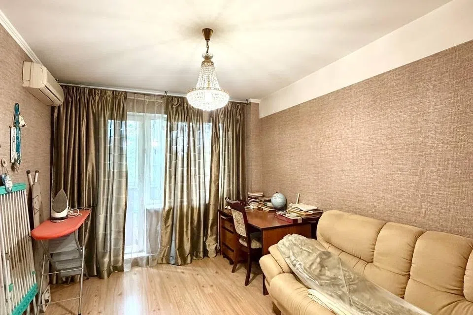 Продаётся 3-комнатная квартира, 85.2 м²