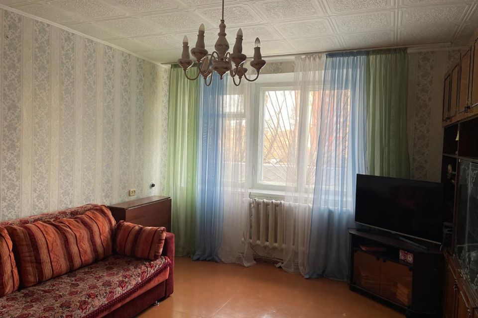 Продаётся 3-комнатная квартира, 60.7 м²