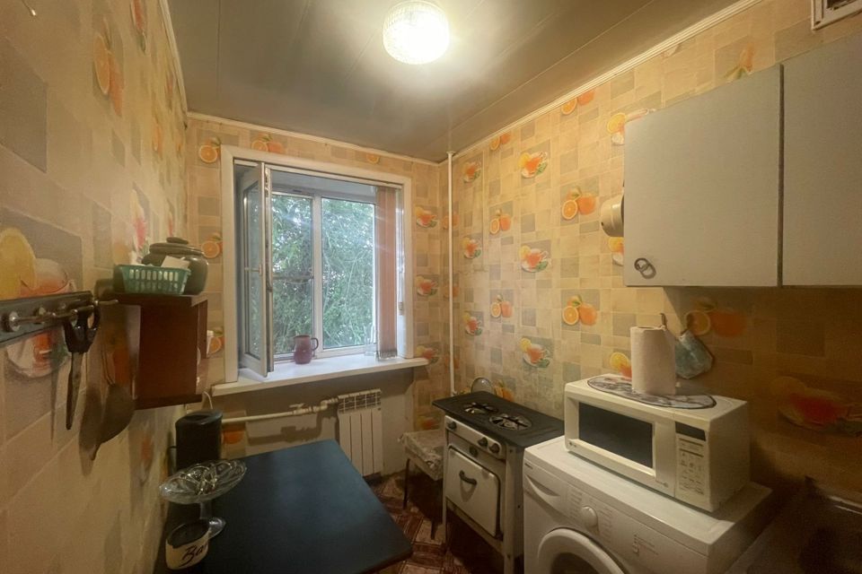 Продаётся 3-комнатная квартира, 42.1 м²