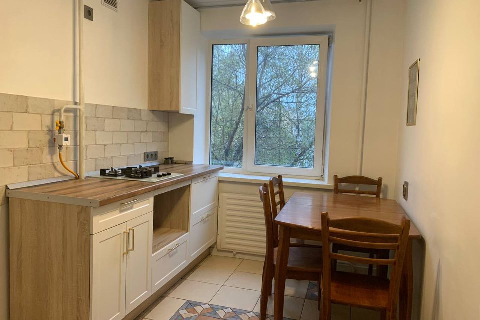 Продаётся 3-комнатная квартира, 52.5 м²