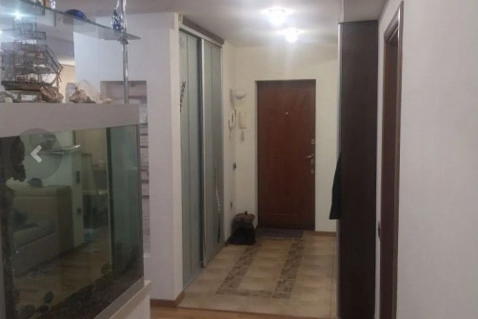 Продаётся 4-комнатная квартира, 80 м²